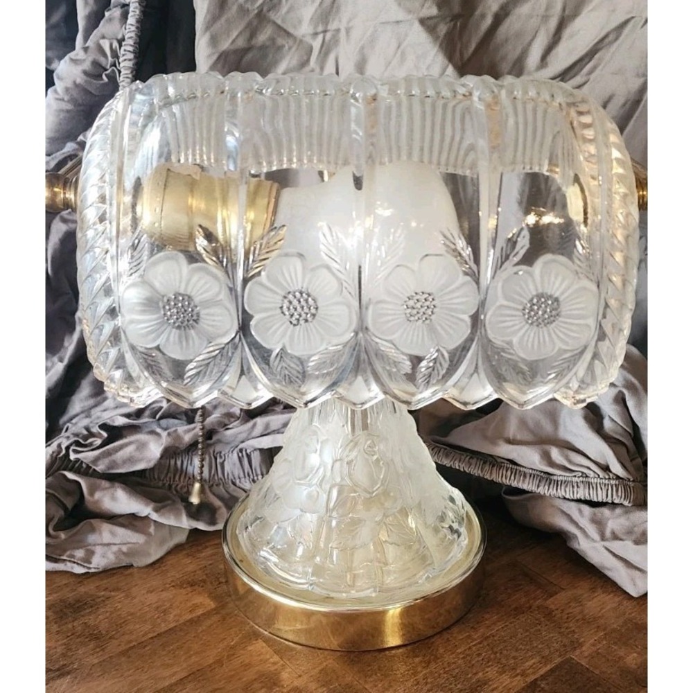Vintage Anna Hutte Bleikristall Floral Glass Banker's Desk Lamp | Turns On Works - Picture 2 of 8